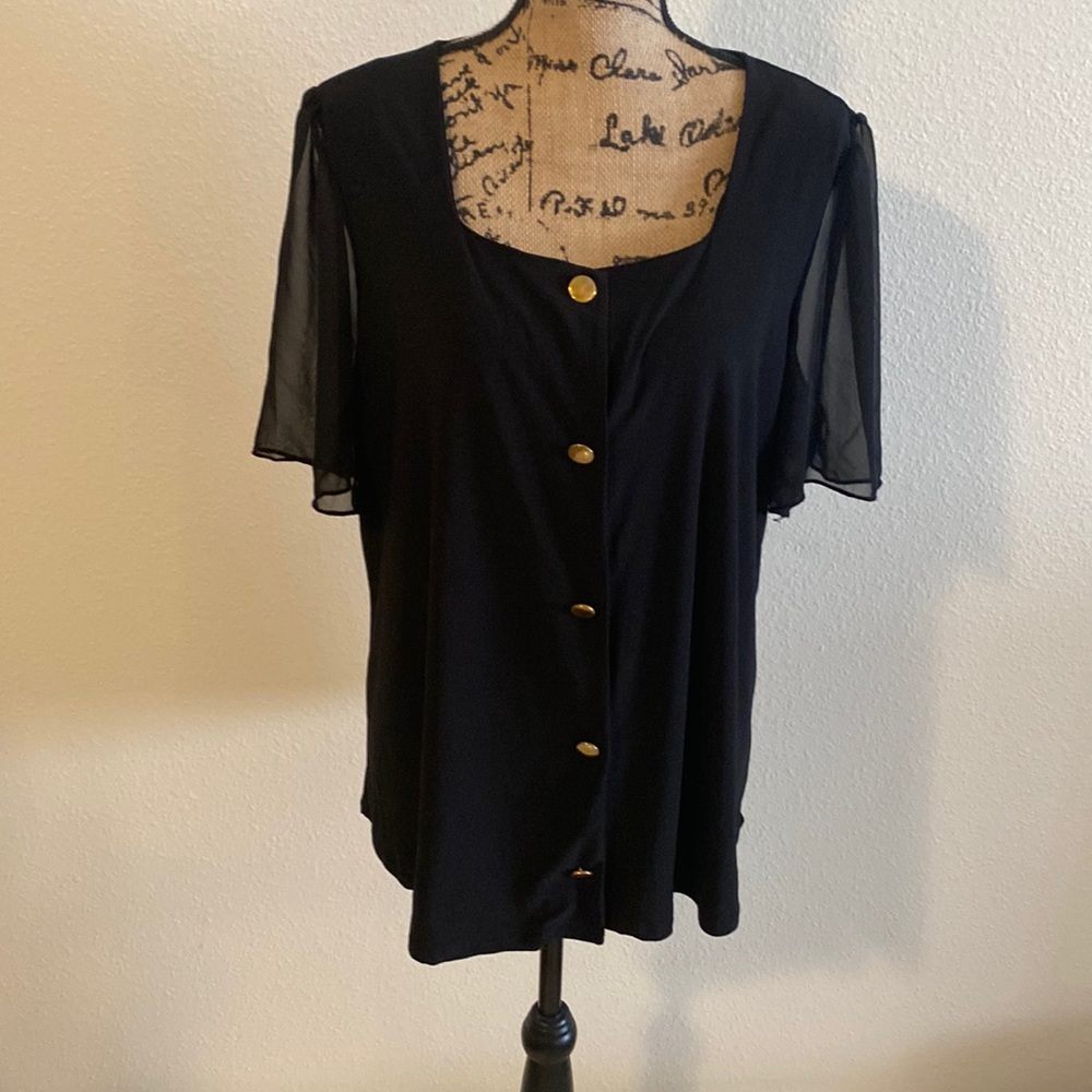 Black short sleeve top